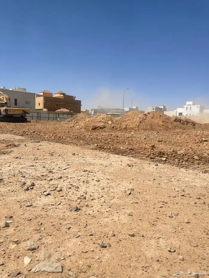 تاجير بوكلين بكلينات وترحيل مواد ناتج الحفر 2