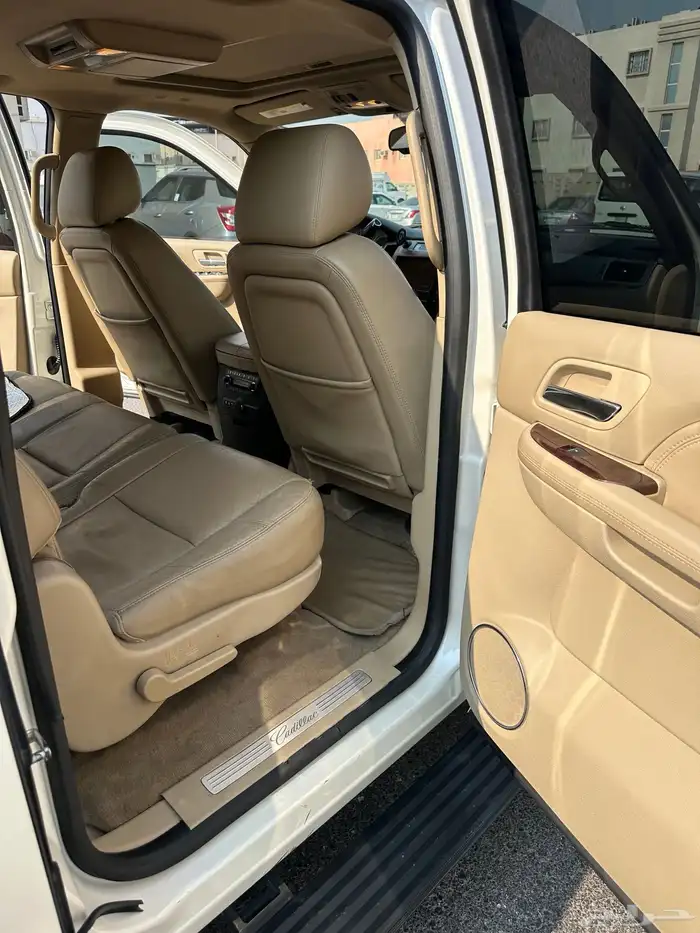 اسكاليد 2013 طويل ESV ممشى 195 الف كيلو الجميح 12