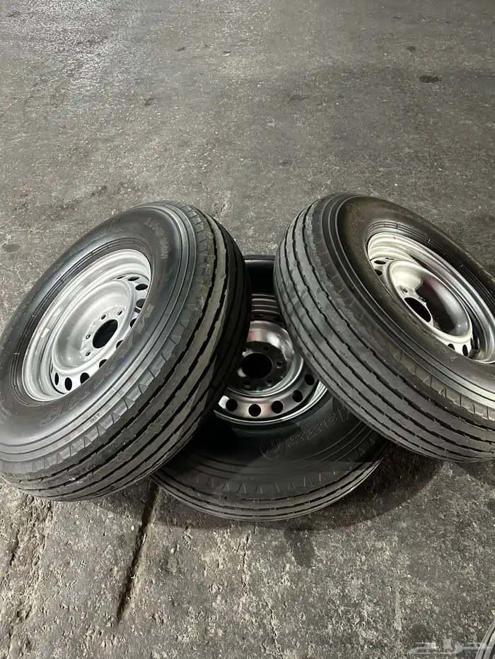 بالون ماكسس 900 وجنوط هلل 17 0