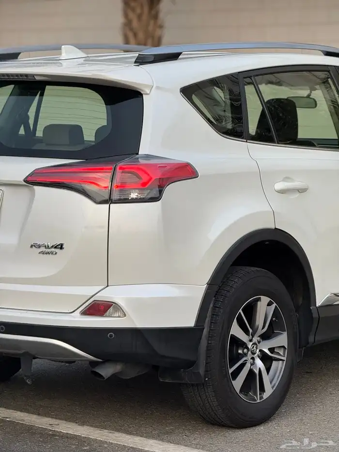 تويوتا رافور 2018 فل كامل دبل 9