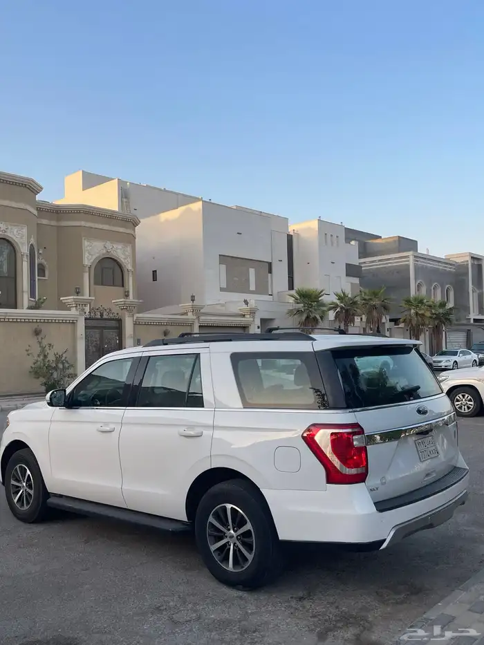 فورد اكسبيدشن 2018 8