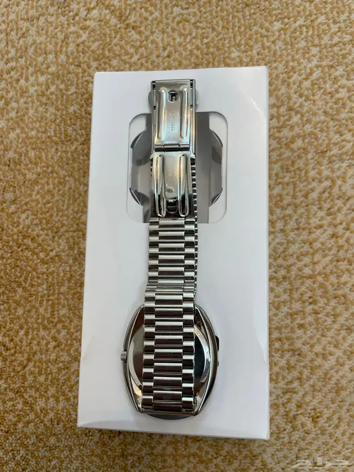 للبيع ساعه رادو دايستار لون فضي مستخدمه 15