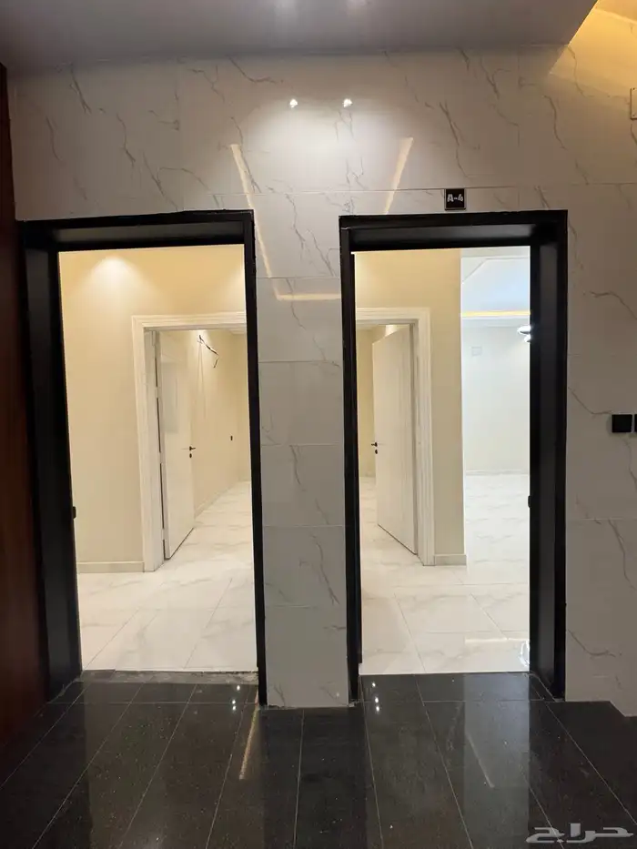 للبيع بمدينه أبها حي البديع شقه تمليك علوي ب480 الف 2