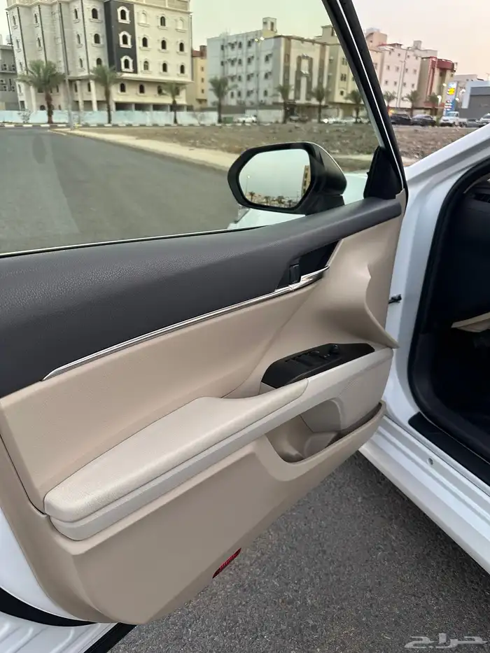 كامري LE 2024 سعودي ( بحالة الوكالة ) خالي من الرش 26