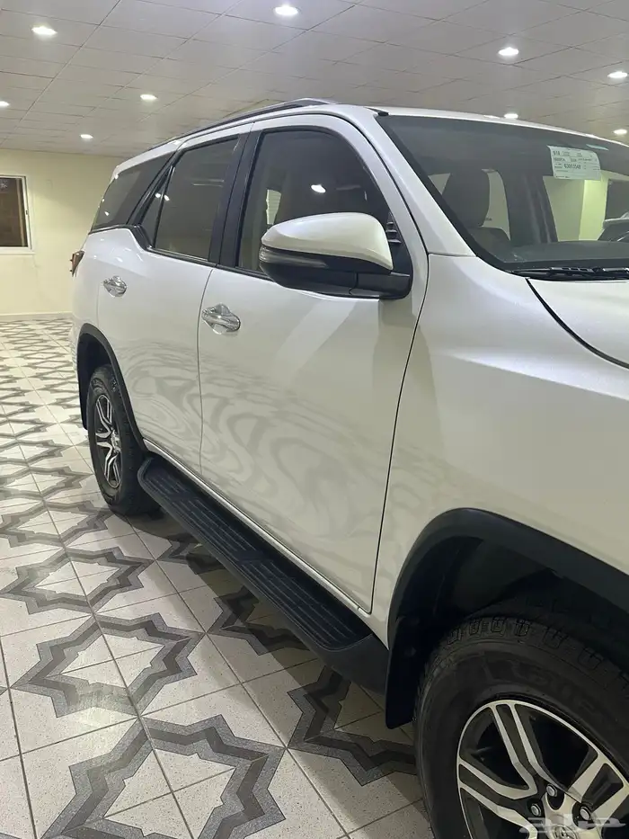 فورشنر 6 سلندر 2023 وكالة خالي من الرش 6