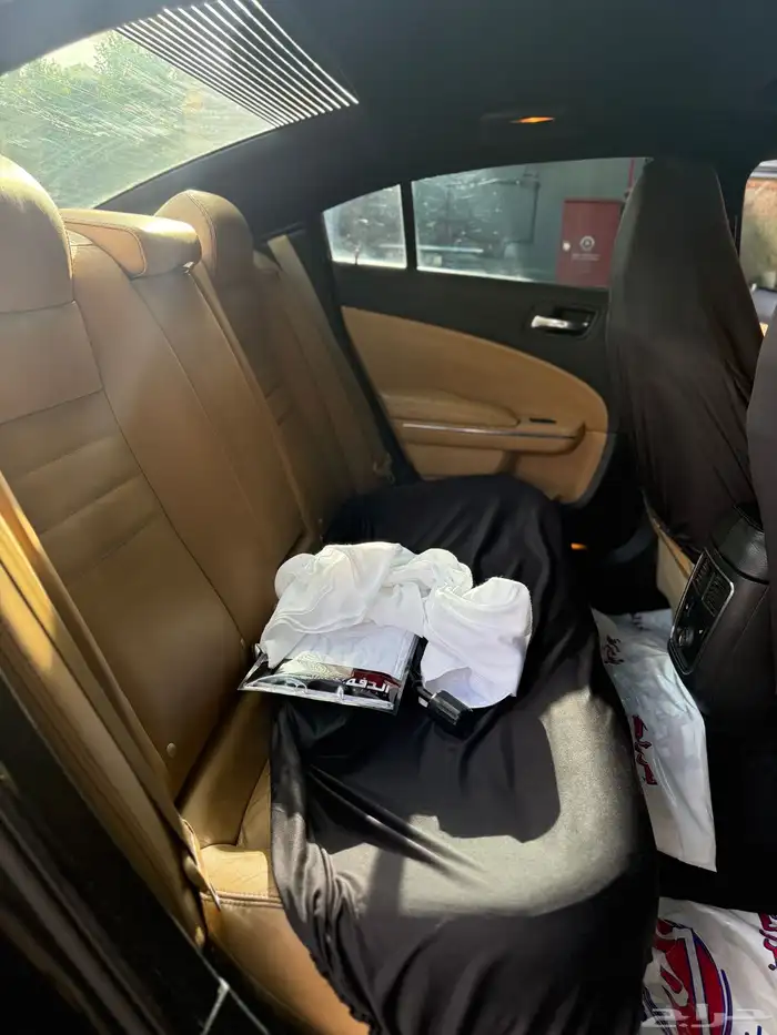 دودج تشارجر 6 سليندر 8