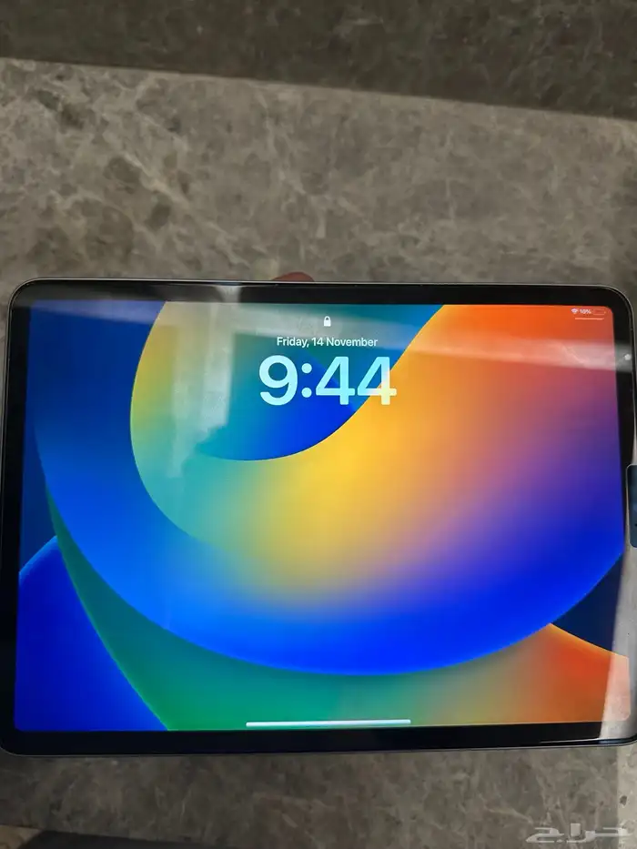 ايباد برو 11 انش M2 الجيل الرابع مع قلم ابل الجيل الثاني 4