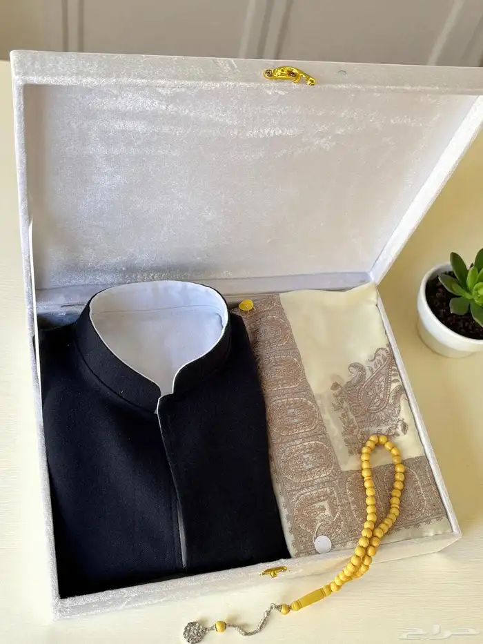 بوكس رجالي سدييري وشال فخم هدية 5