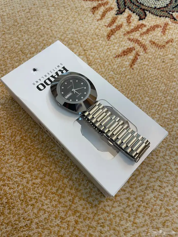 للبيع ساعه رادو دايستار لون فضي مستخدمه 10