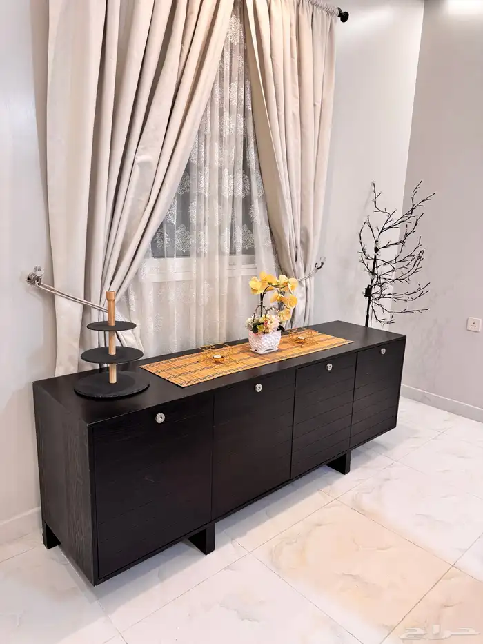 غرفة النوم وطاولة الطعام 1