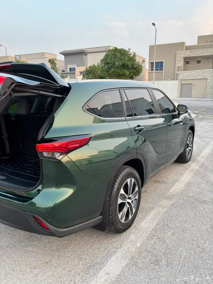 للبيع تويوتا هايلاندر اخو الجديد وكاله وممشى قليل موديل2023 10