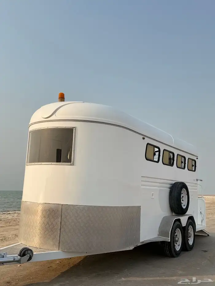 عربه نقل خيل مستورده وخفيفه تحمل 4 روس للبيع 3
