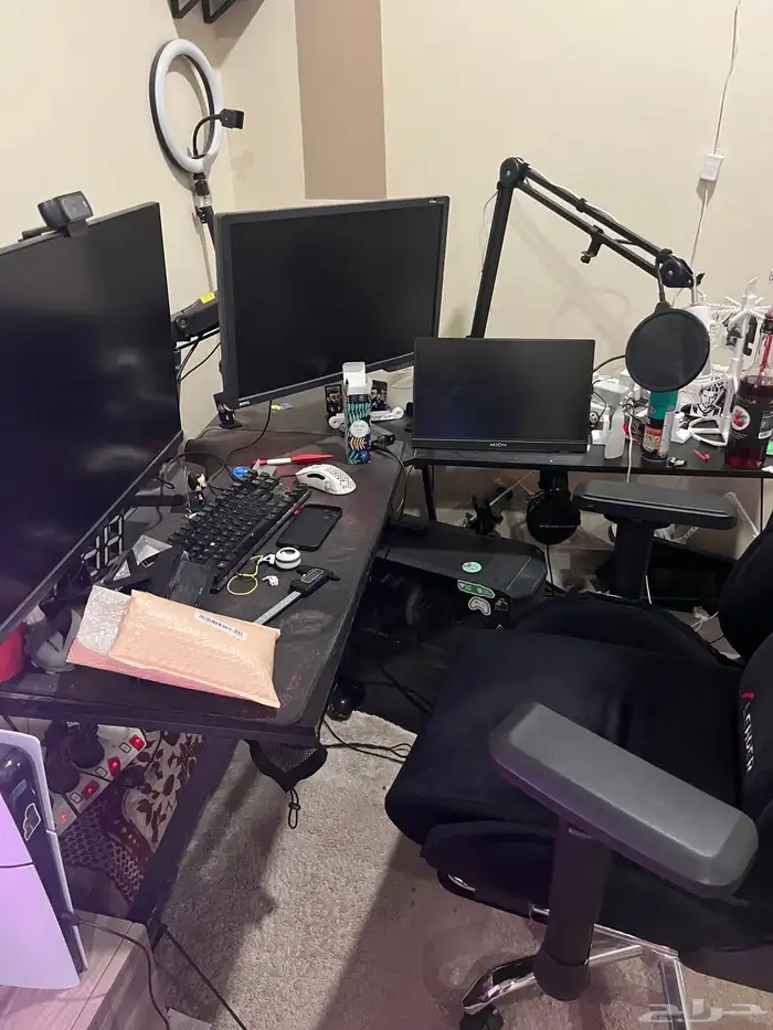 للبيع طاولة بي سي زاويه 2