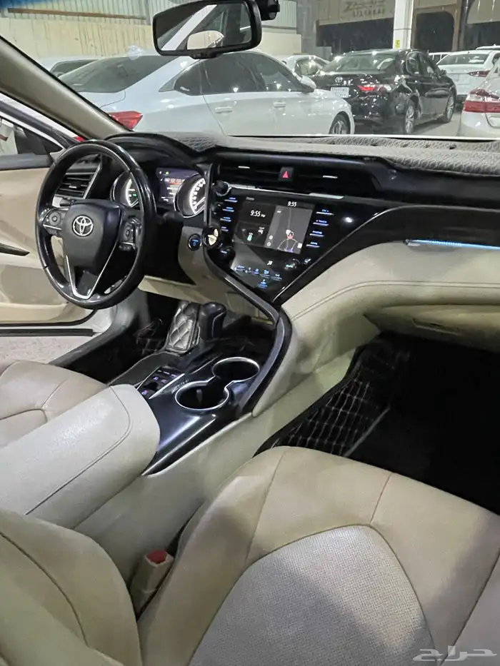 كامري 2019 قراندي فل كامل هايبرد 38