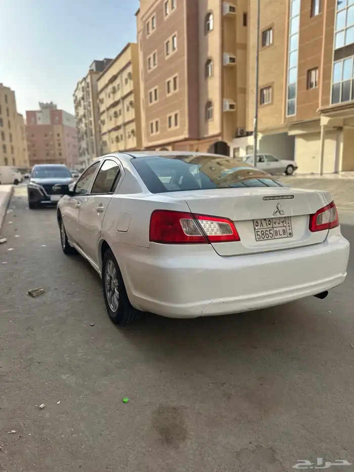 ميستوبيشي جالنت 2011 1