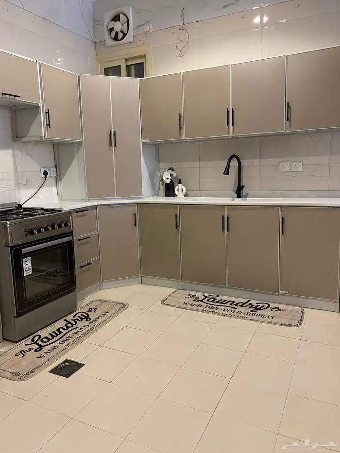 مطبخ و بوتقاز و مايكرويف والة قهوه من نيسبريسو 1