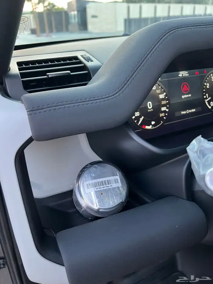 ديفندر 2023 SE P300 28