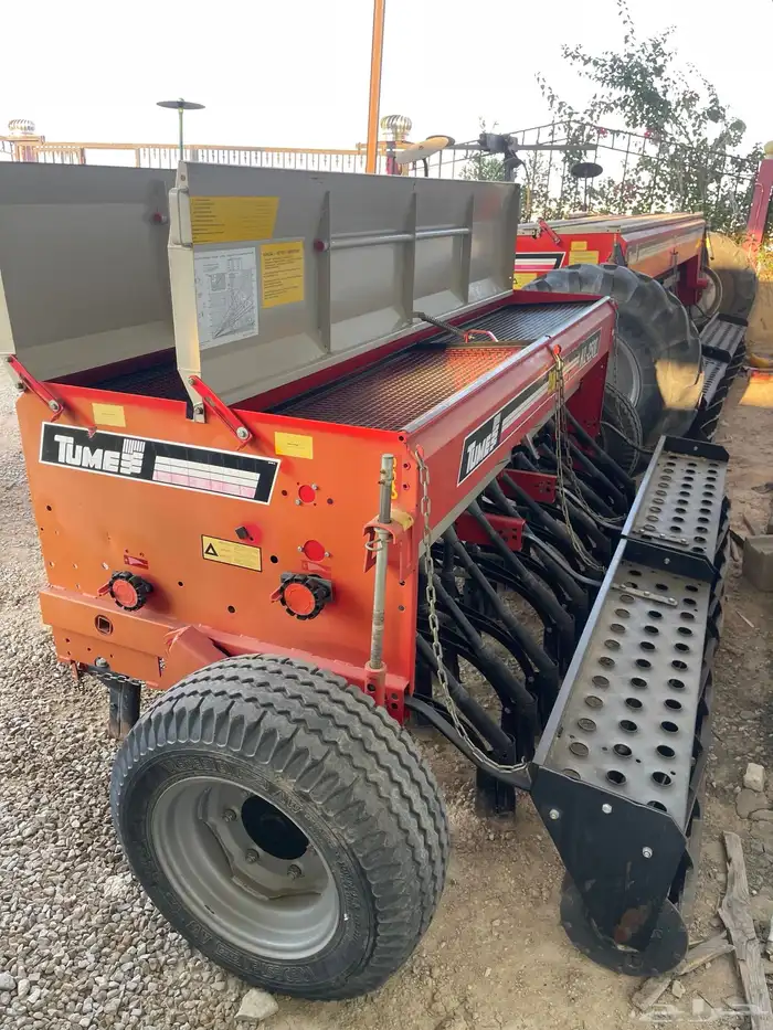 بذاره تيوم الجميح ومشط 15 سن معدات زراعيه 1