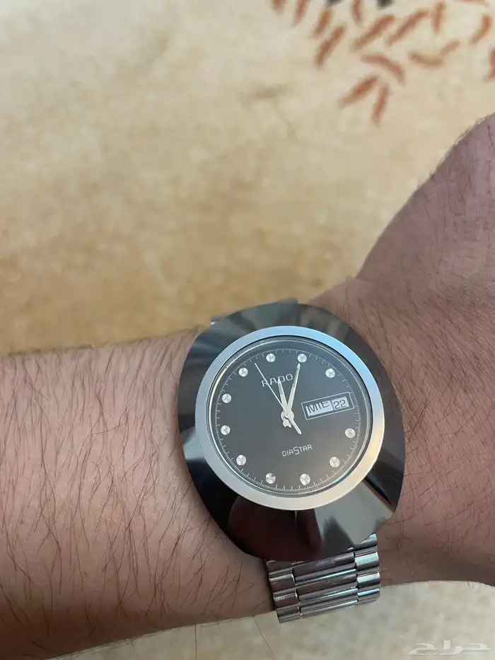 للبيع ساعه رادو دايستار لون فضي مستخدمه 37