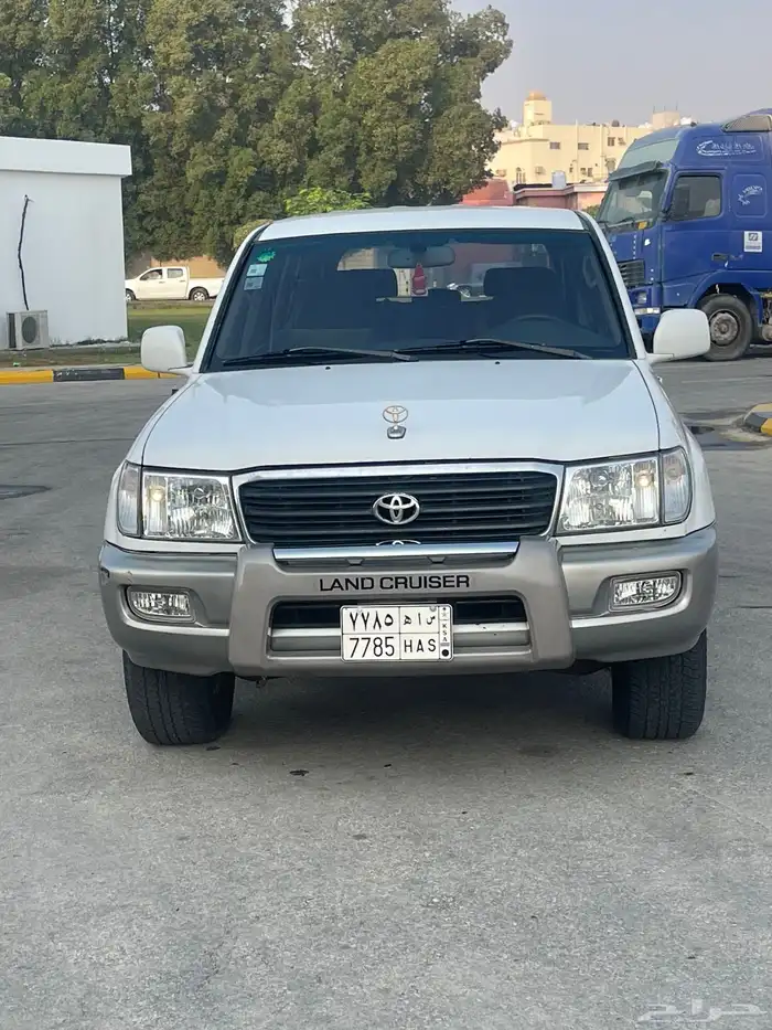 جيب لاندكروزر VX-R قمة النضافة 2002 4
