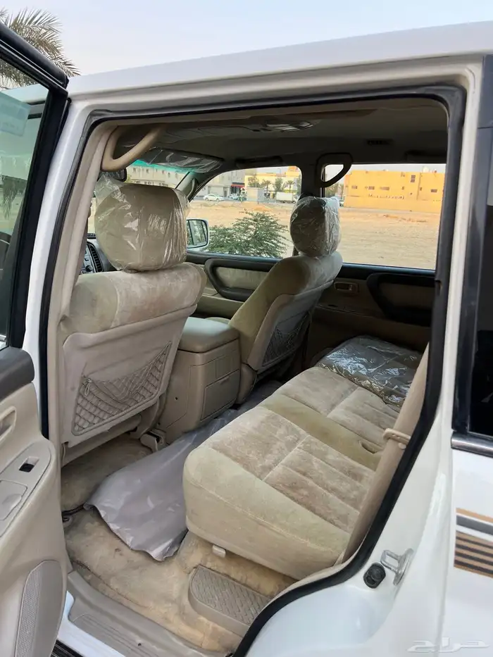 لاندكروزر V-XR نص فل 2004 12