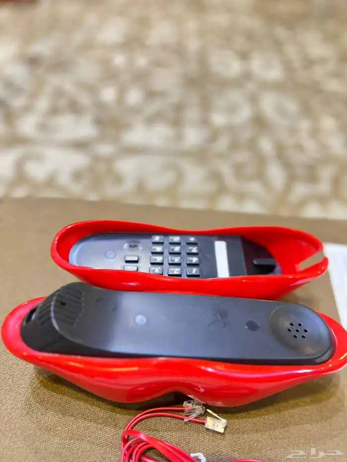 تليفون احمر نادر قديم تراثي مخزن 6