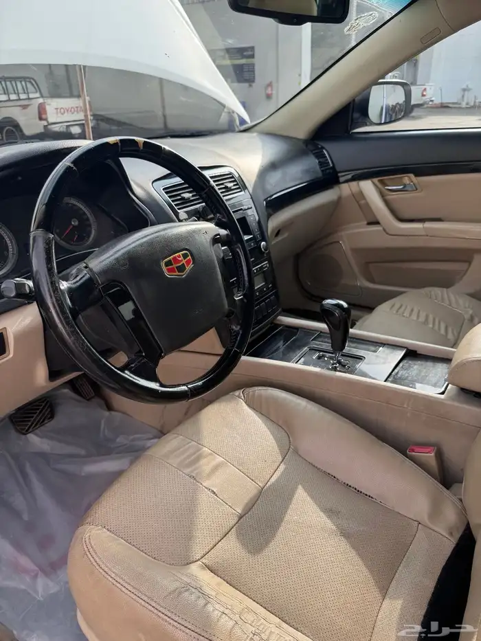 جيلي اي سي 8 .. 2012 3