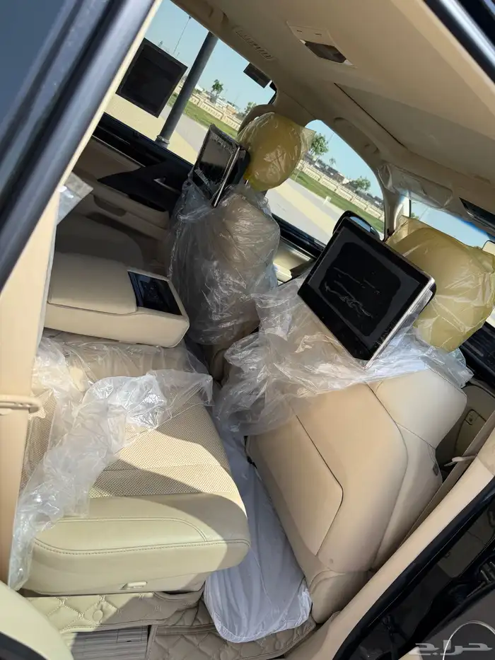 جيب لكزس 2020 فل كامل برجكتر نقط عمياء AD سعودي 23