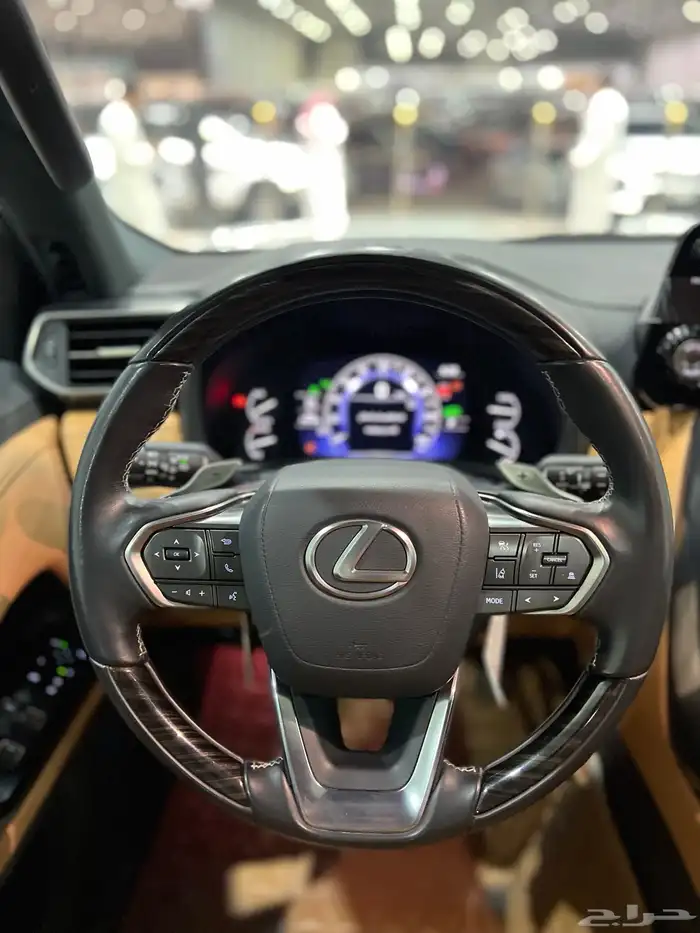 لكزس 2024 LX 600 فل كامل 15
