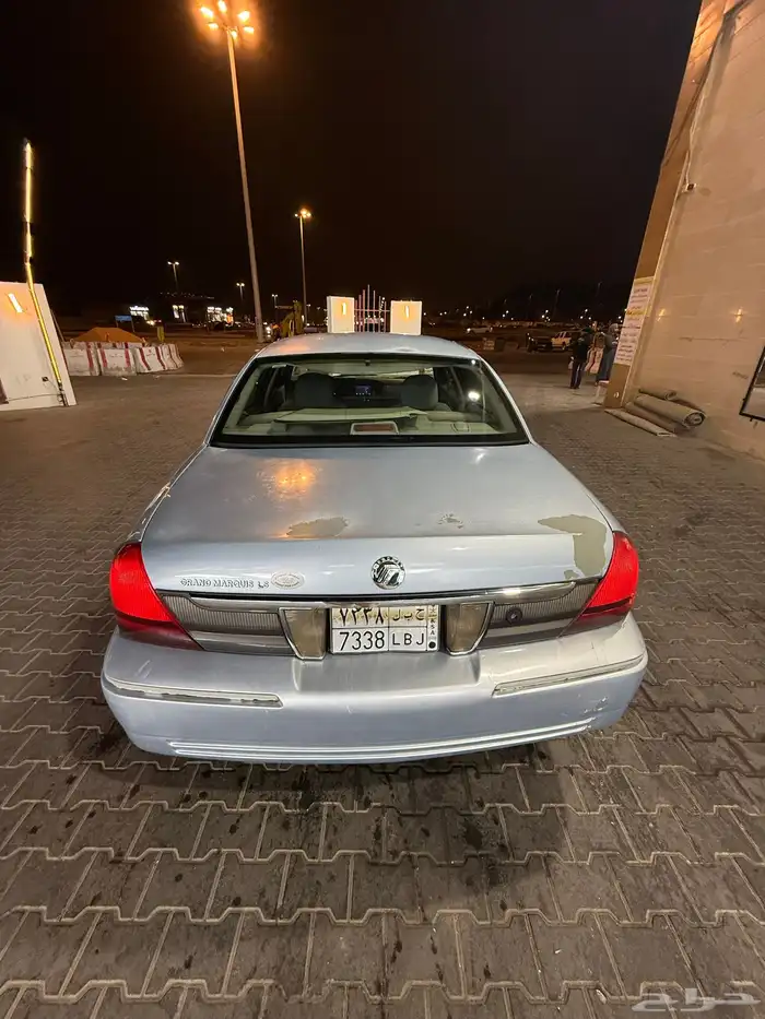 فورد قراند ماركيز 2010 4