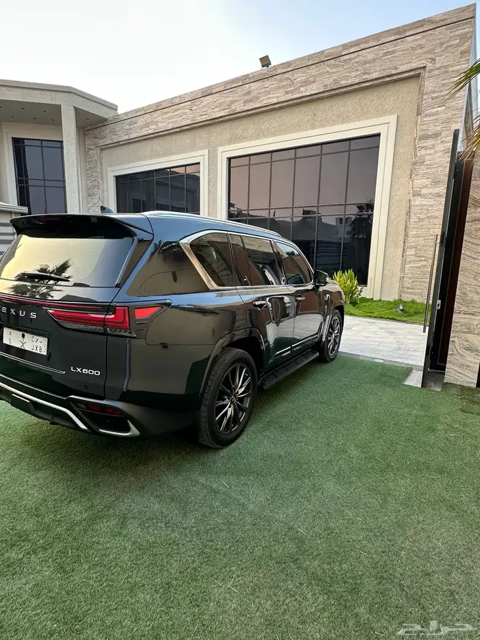 لكزس اف سبورت 2023 2