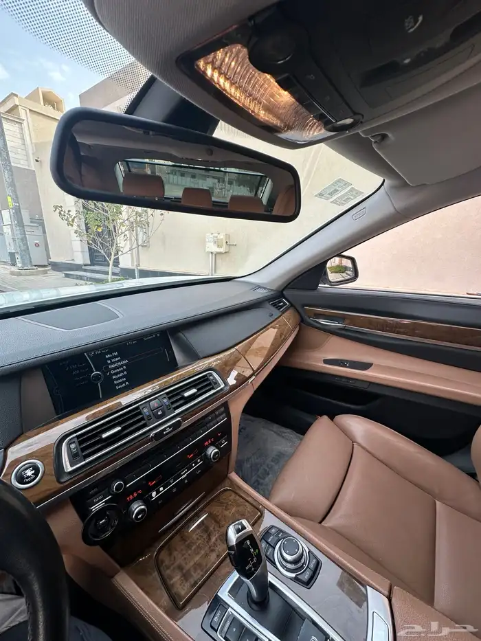 BMW 730 li 2010 نظيف 1