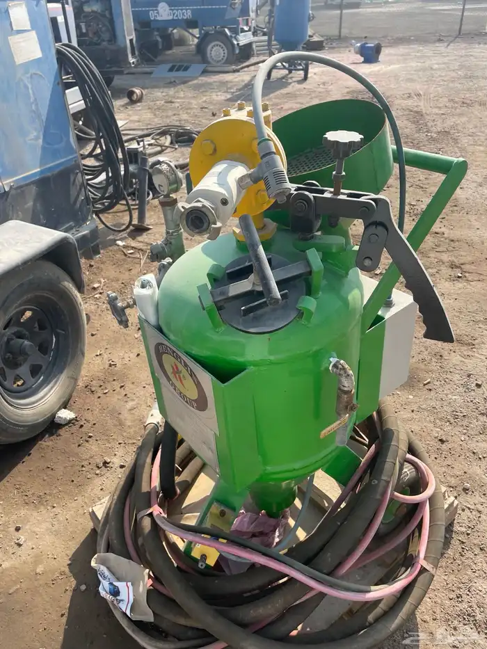 Blasting machine by water   sand 2