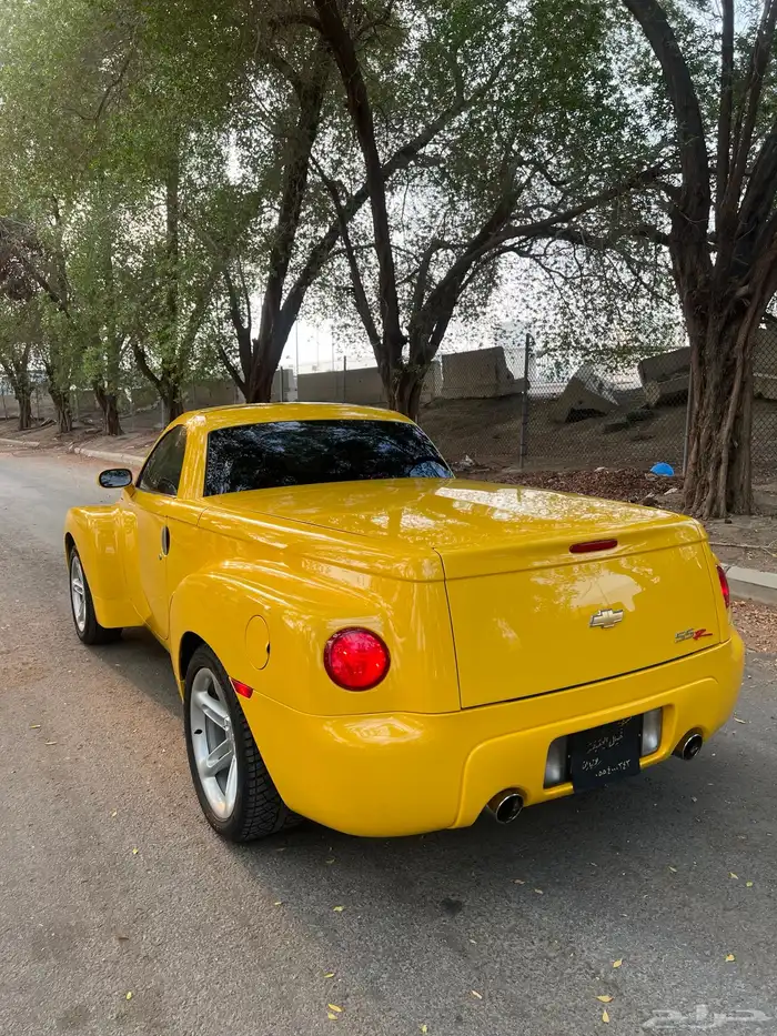 مخزن كشف ونيت بيك اب شيفرولية SSR موديل 2003 81