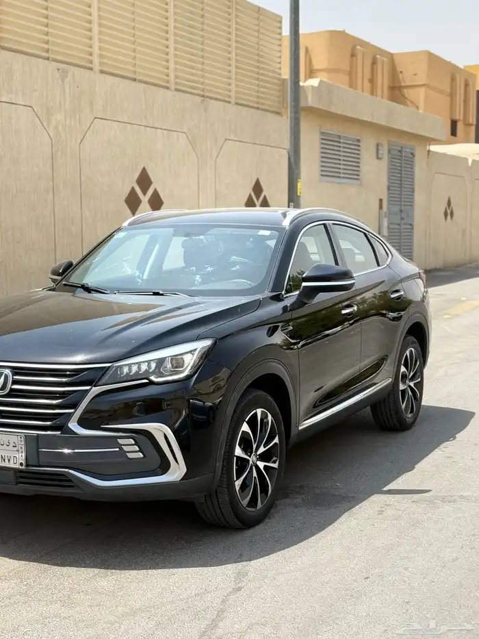 للبيع جيب شانجان CS85 موديل 2022 2