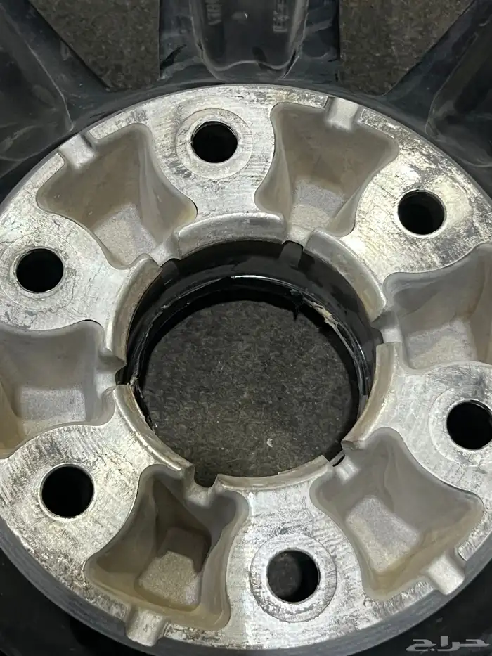 جنوط اصلي وكاله نيسان موديل 2020 مقاس 18جنوط في طقم مستعمل 2