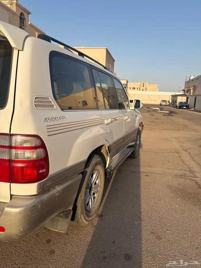 لاندكروزر 2004 2