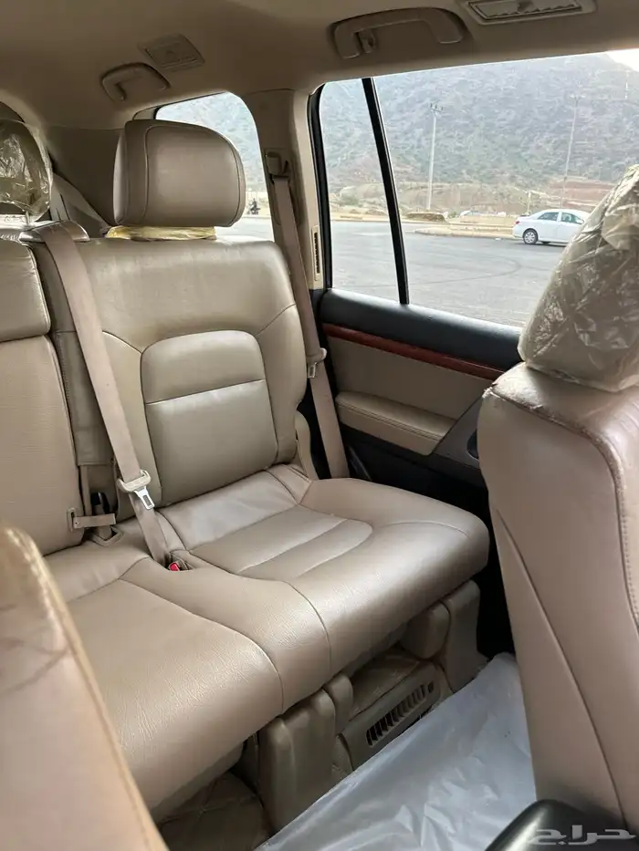 فيكسار 2009 فل كامل نظيف جدا 32