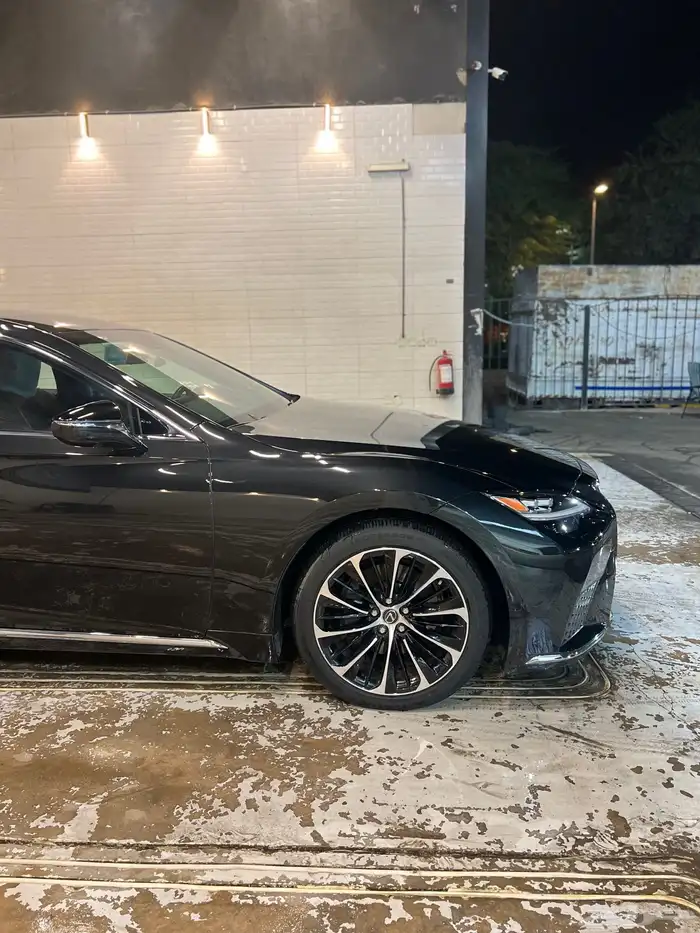 لكزس2022وكالة 2