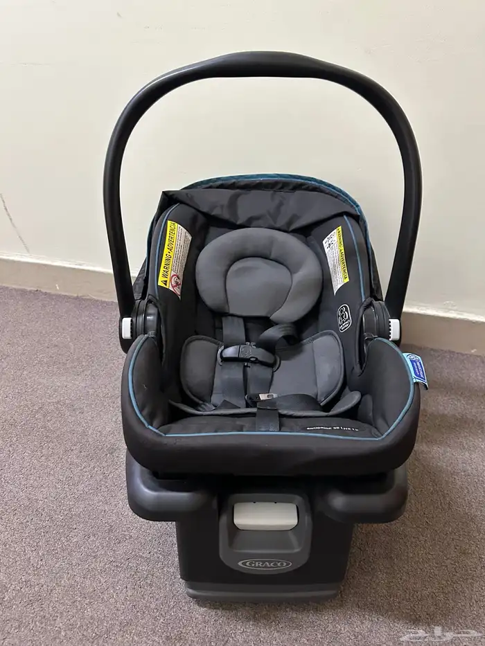 GRACO Baby Car Seat - Almost New 1