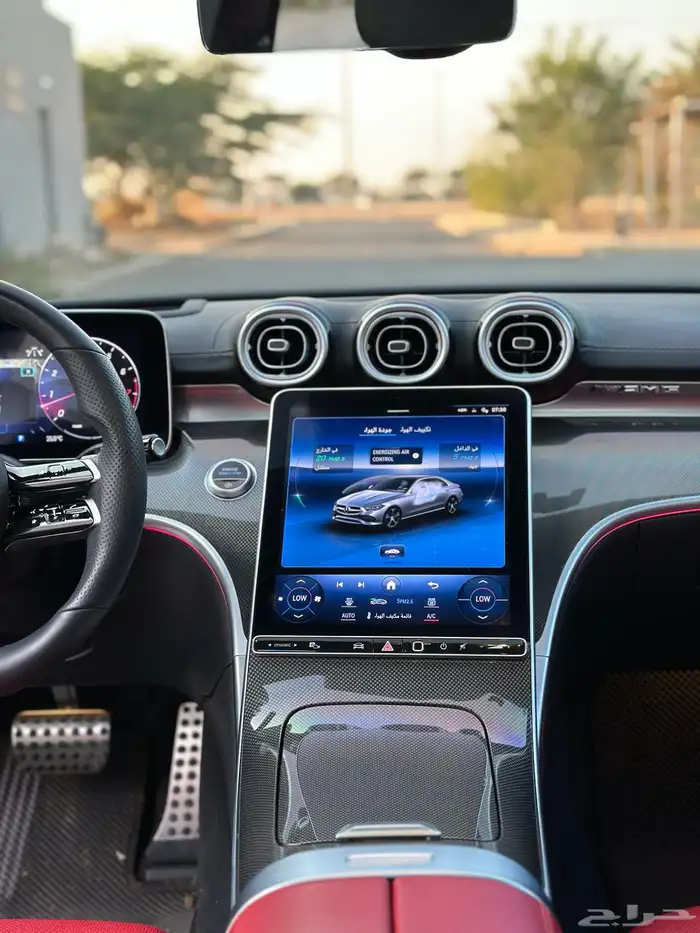 مرسيدس C300 2022 34