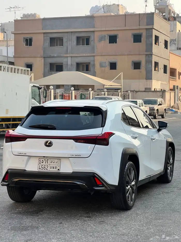 لكزس UX200 موديل 2019 قمة النظافه 11