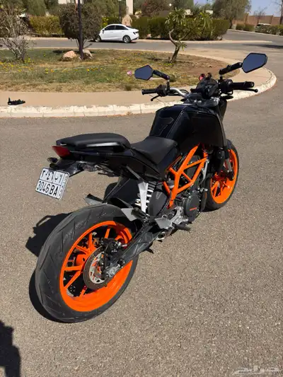 KTM Duke 390 موديل 2014 ماشي 2807 كم فقط index