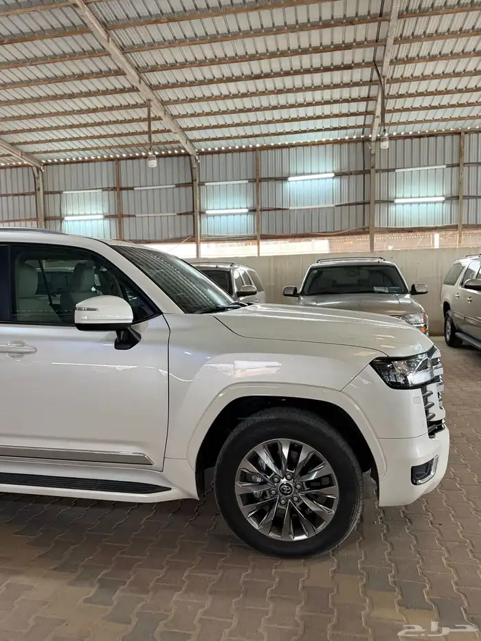 لاندكروزر 2024 7