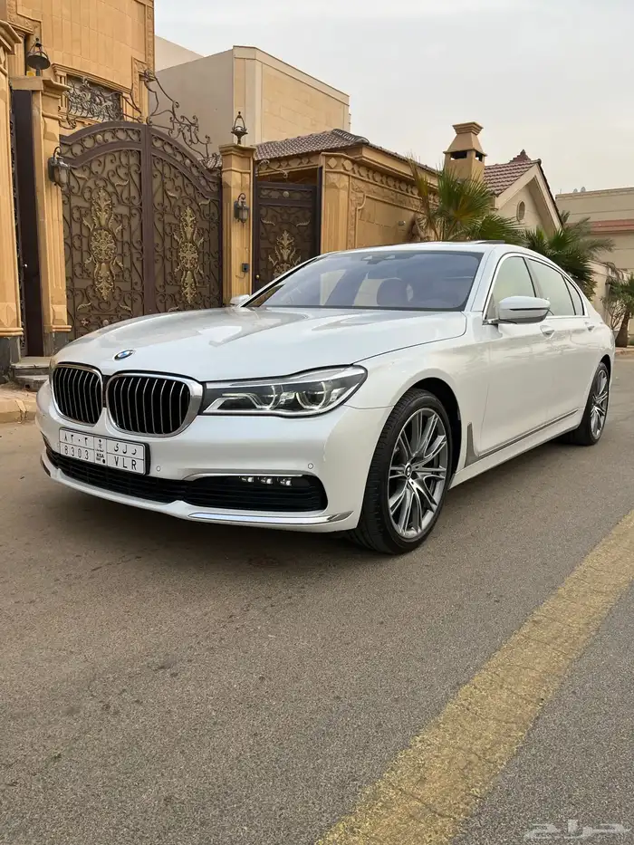 بي ام دبليو 730 2019 مخزن 5