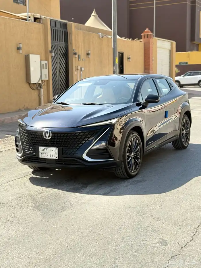 للبيع يوني تي 2023 1