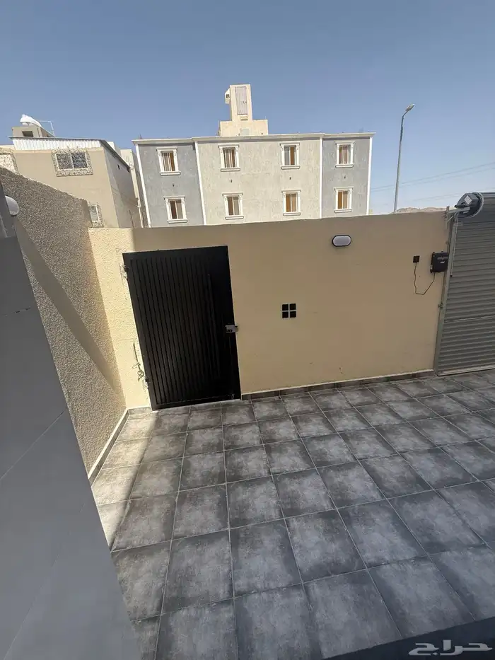 عمار للبيع في مخطط ولي العهد 8 مفصولة 6