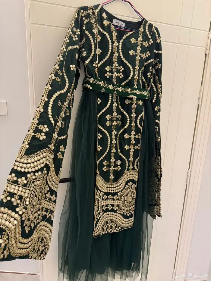 فساتين للبيع 1