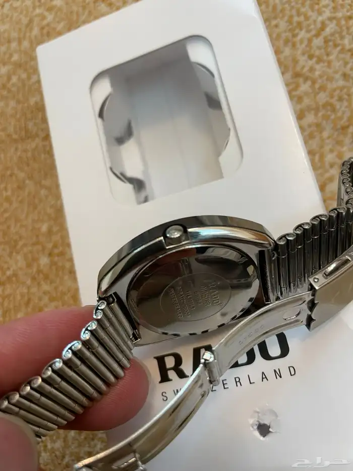 للبيع ساعه رادو دايستار لون فضي مستخدمه 24