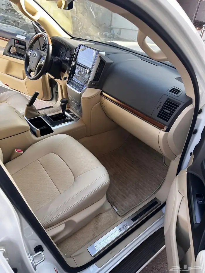 لاندكروزر GXR2016 7